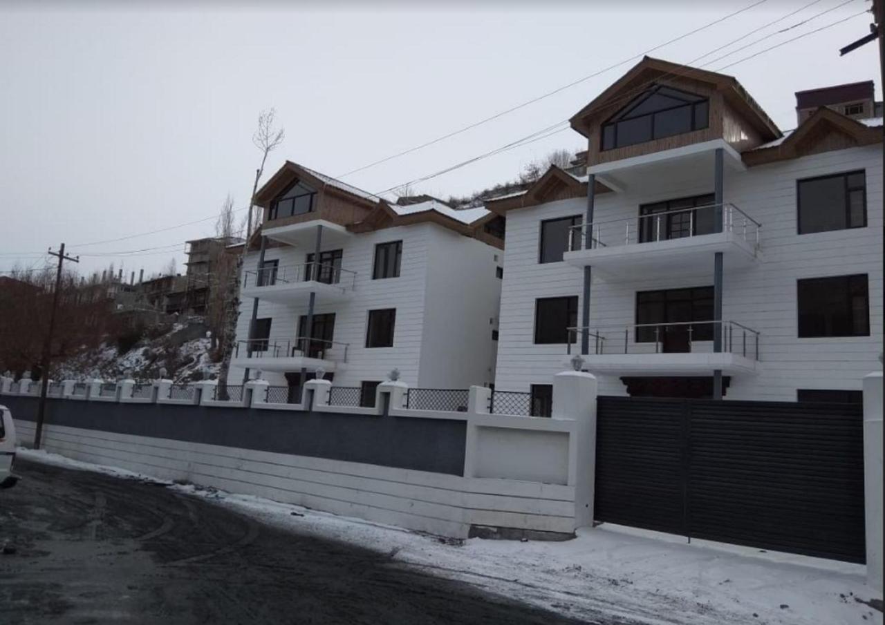 Hotel Kargil Heights Exterior foto