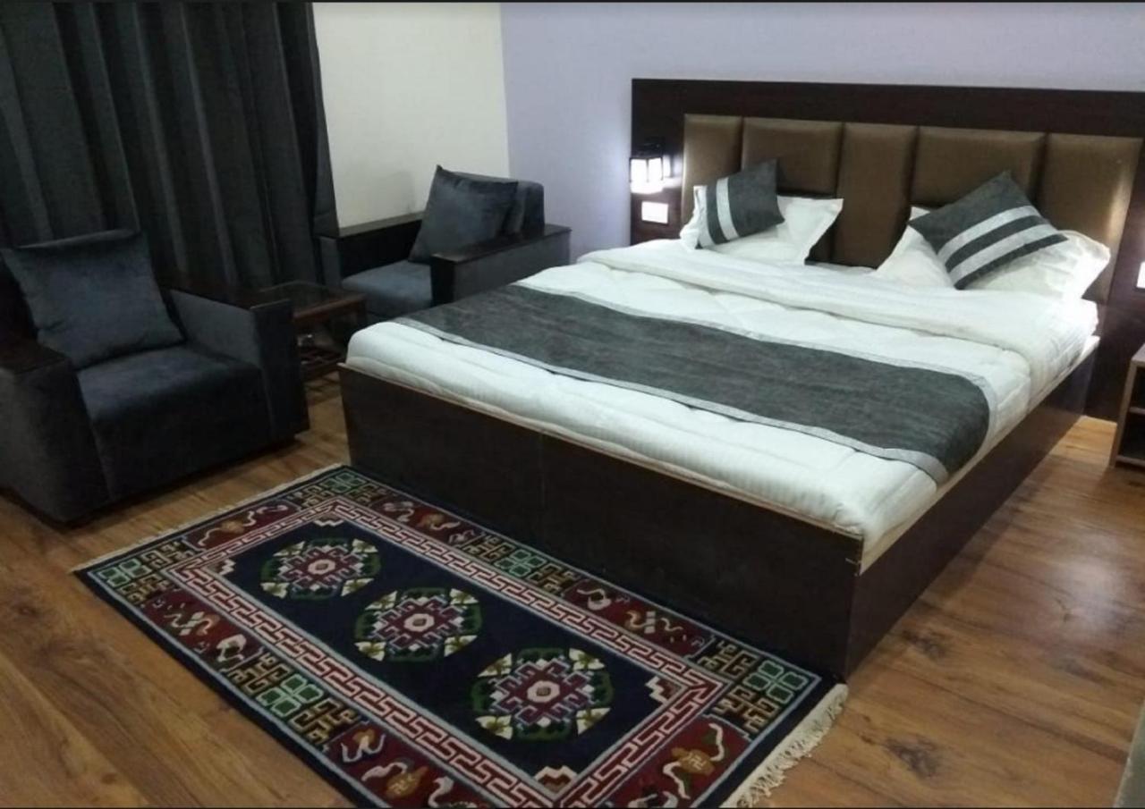 Hotel Kargil Heights Exterior foto